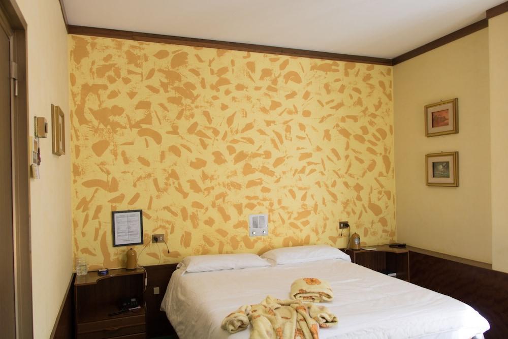 Residence Loreto Milan Extérieur photo