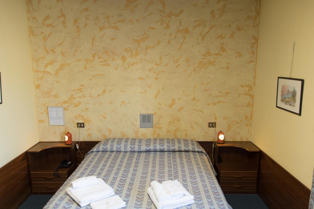 Residence Loreto Milan Extérieur photo